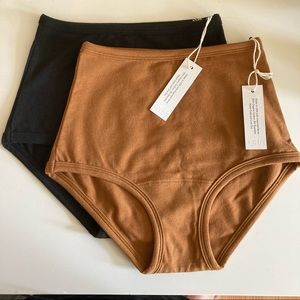 2 Pairs Arq Highrise Undies